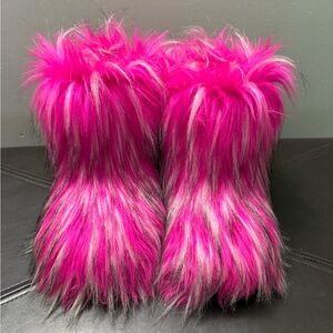 Kids Furry Boots in Pink and Gray, Size 1